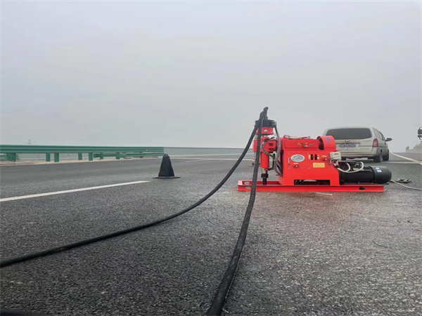 乐业马路路基路面开裂下沉注浆加固灌浆